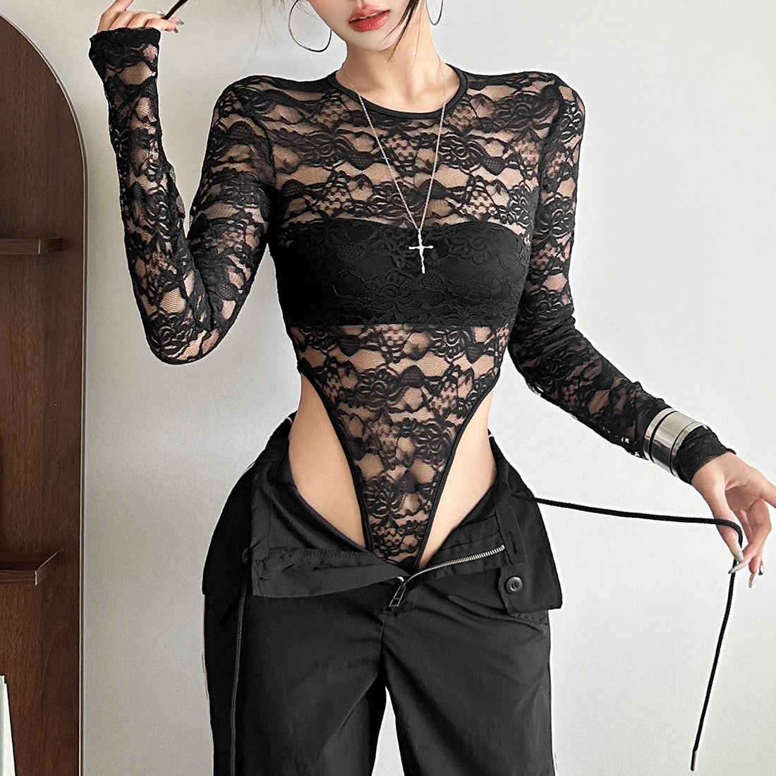 Black Long Sleeve Floral Lace Bodysuit, Sheer Mesh Round Neck Slim Fit Top
