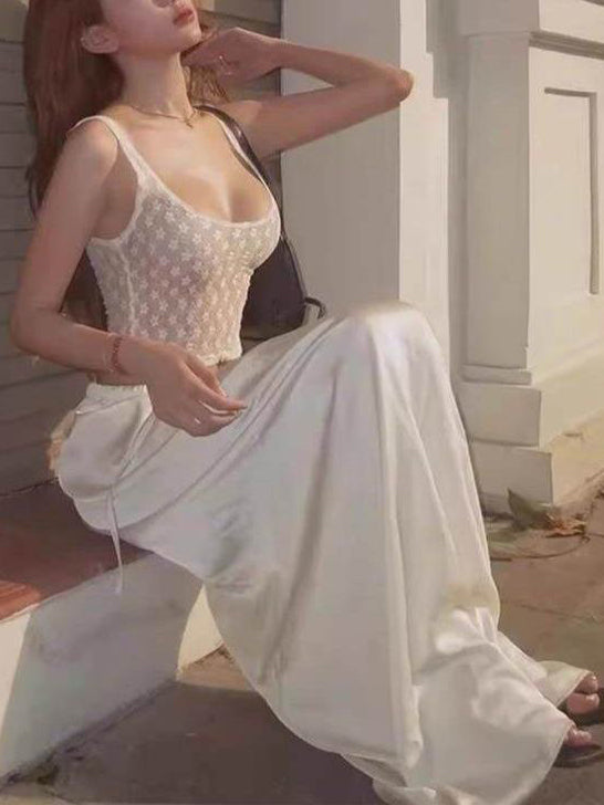 Women Y2K Floral Sheer Lace Cami Top, U‑Neck Sleeveless See‑Through Cropped Camisole Tank Top